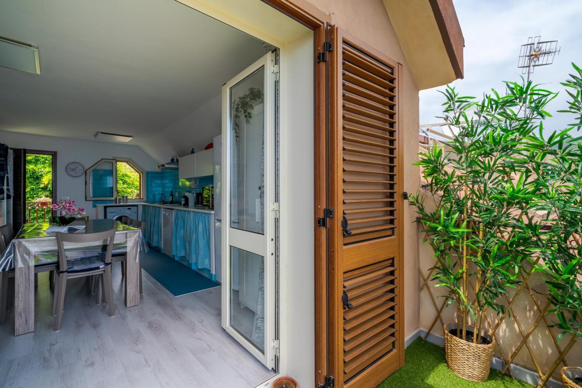 Apartament La Goccia Sul Mare Letojanni Zewnętrze zdjęcie